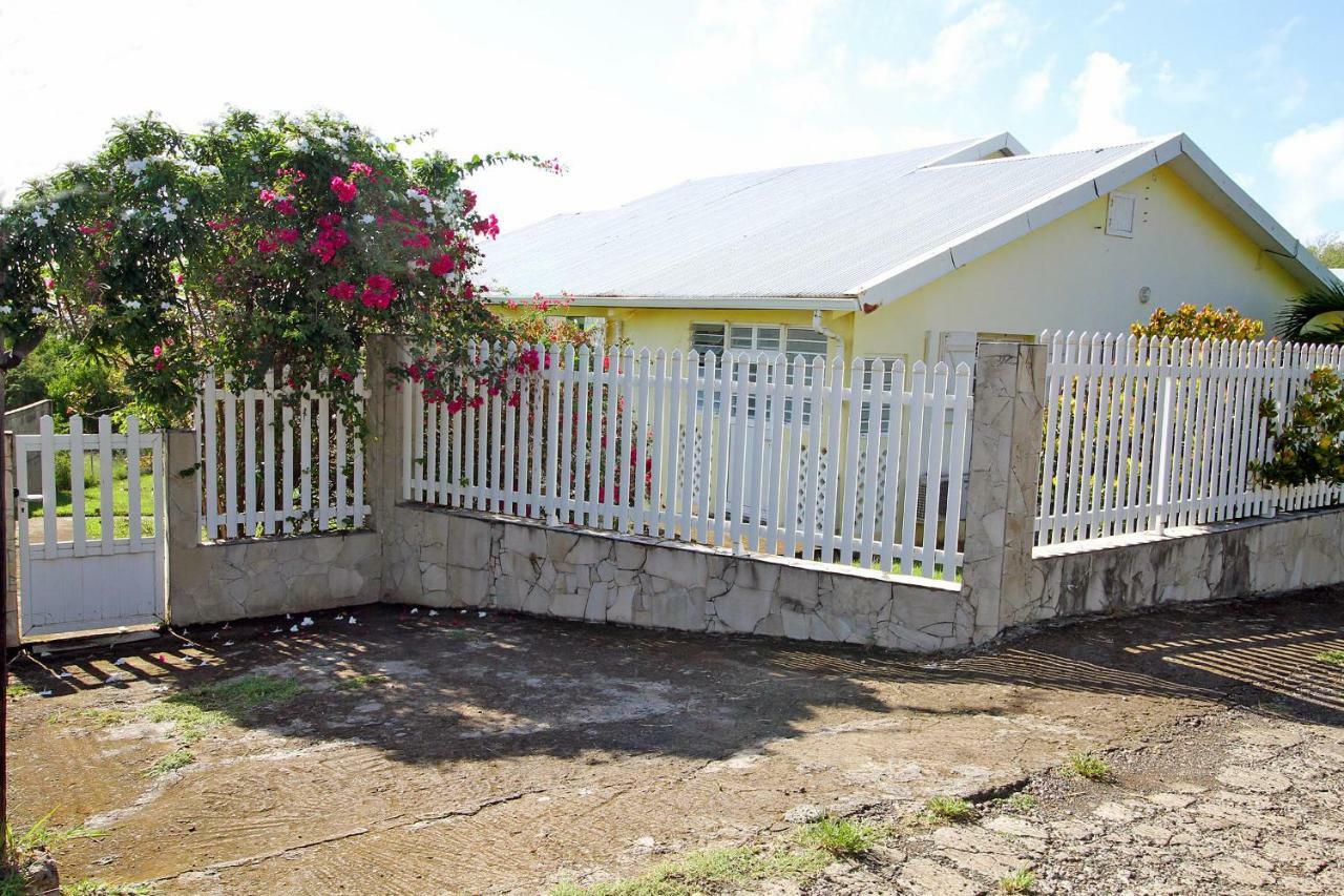Chez Jojo Villa Sainte-Anne Bagian luar foto